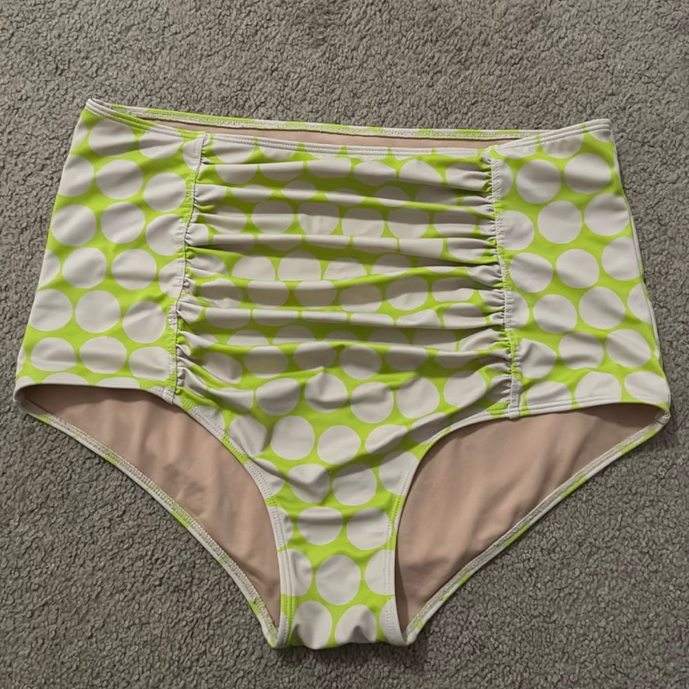 Kortni Jean high waisted runched bottoms 2.0. Lime green with dots.